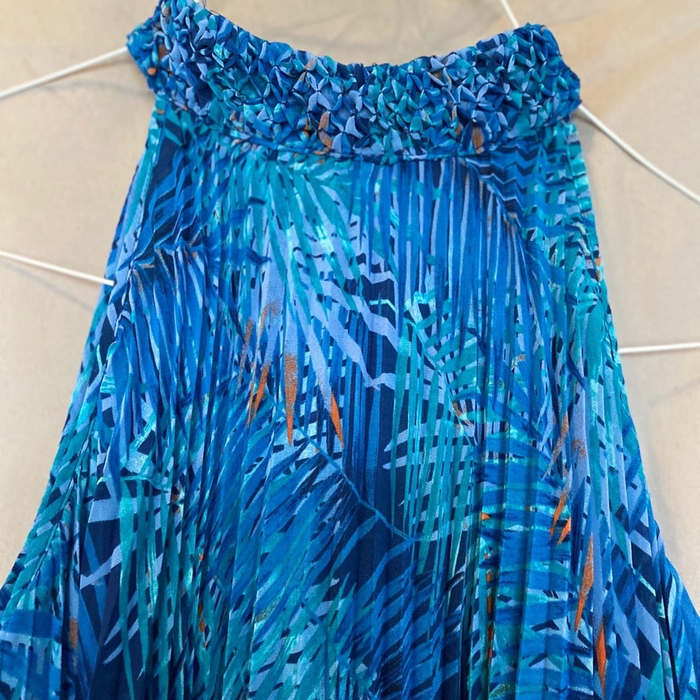 NWT - Jennifer Lopez Paradise Palms Blouse. Sz S